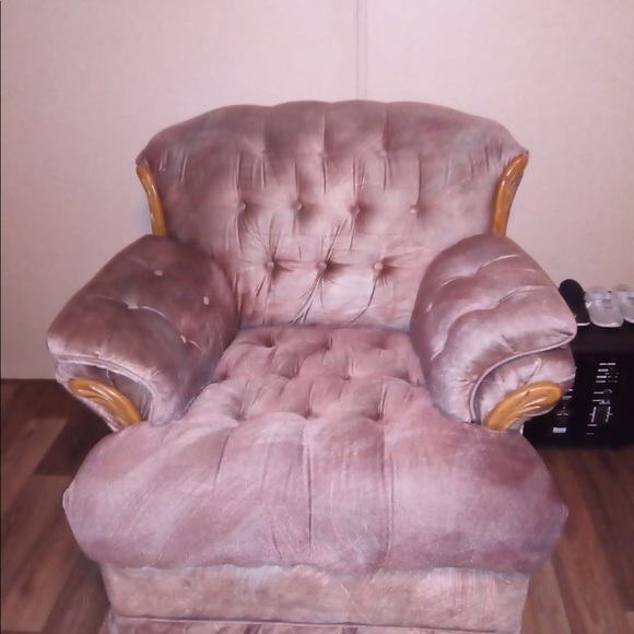 all for 500 tv not included just entertainment - Picture 1 of 4